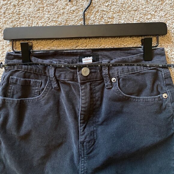 Urban Outfitters BDG High Rise Corduroy Cropped Flare Jeans | Black | Size 28 - Picture 9 of 11